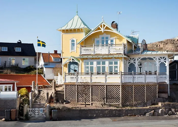 Strandflickornas Annex Gula Villan